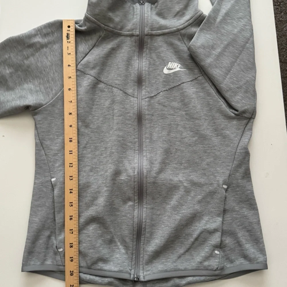 Nike Sportswear Tech Fleece Windrunner Full Zip Hooded Jacket Women’s size small